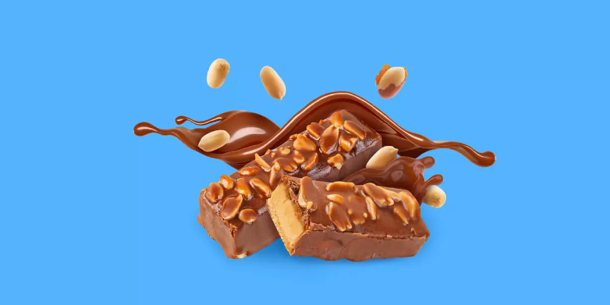 Шоколадно-карамельное пирожное с арахисом и слоёный язычок: обзор новинок недели